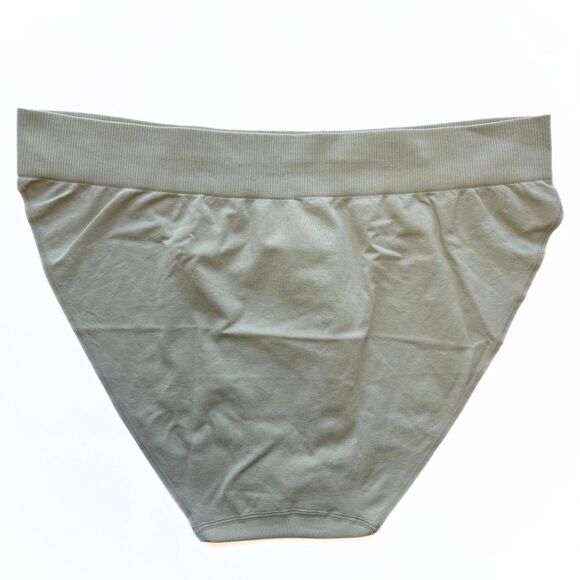 Skims Body Brief - Talc - 4x - Picture 3 of 6